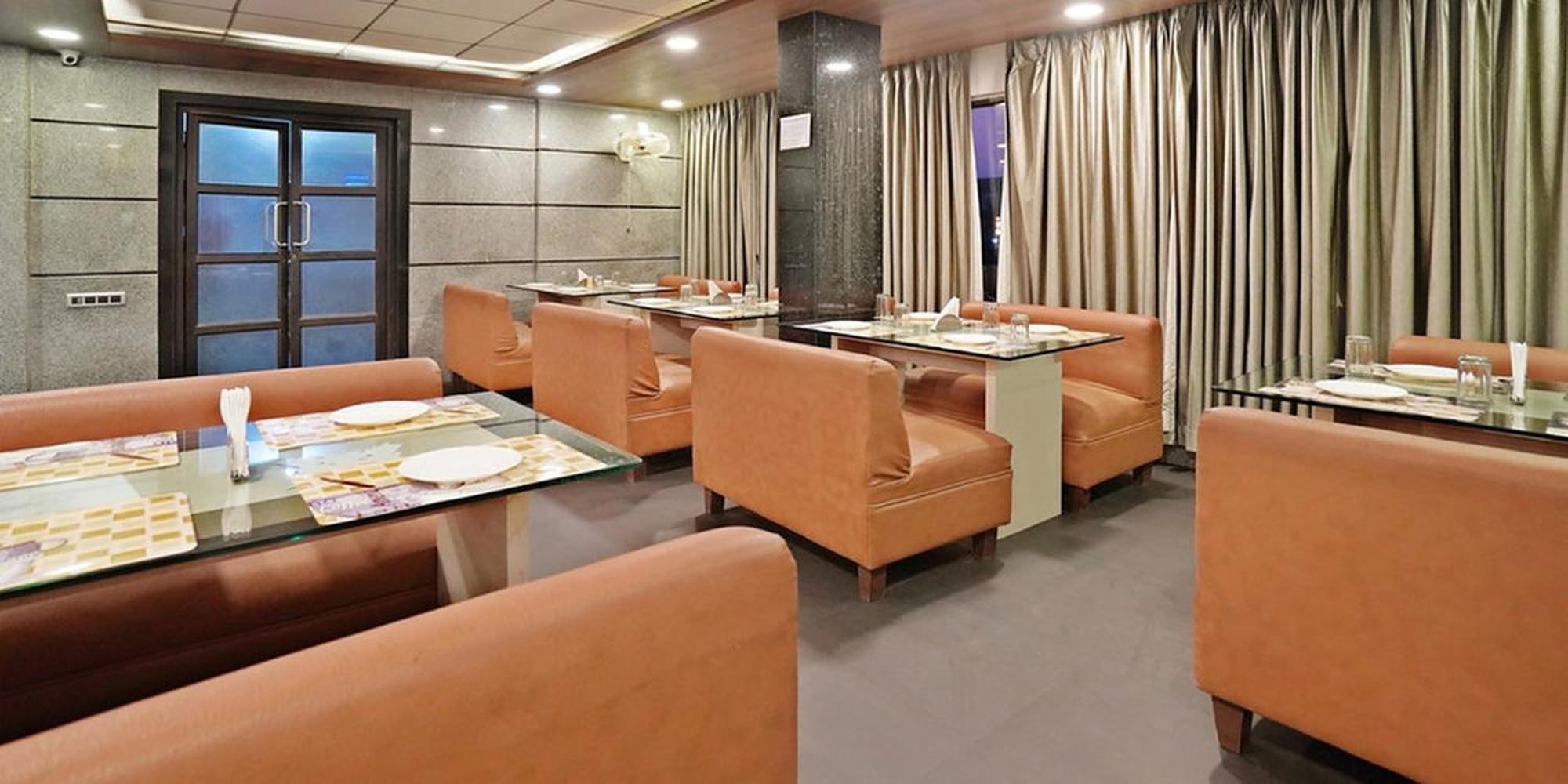 Gold Coast Beach Resort 普里 外观 照片